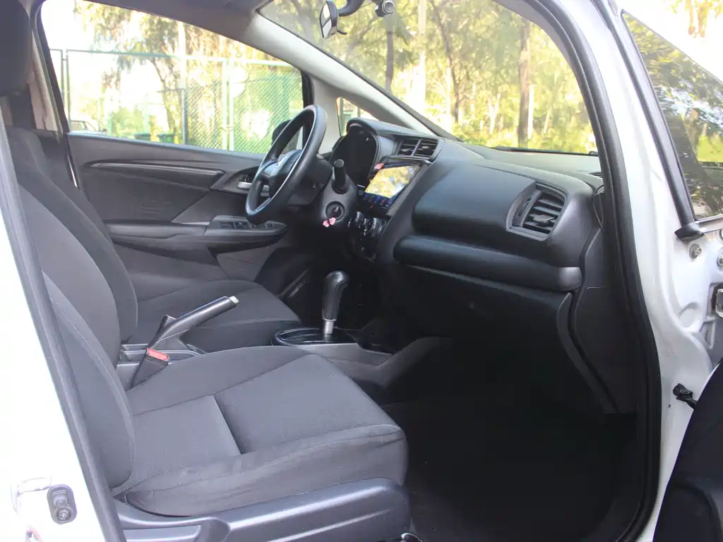 Honda Fit — миниатюра 14