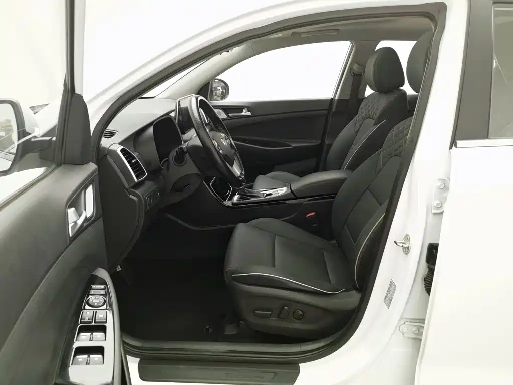 Hyundai Tucson — миниатюра 10