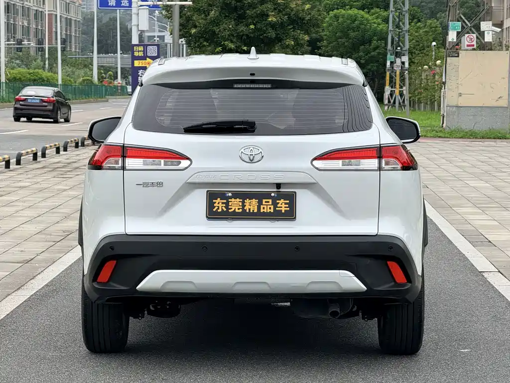 Toyota Corolla Cross — миниатюра 5