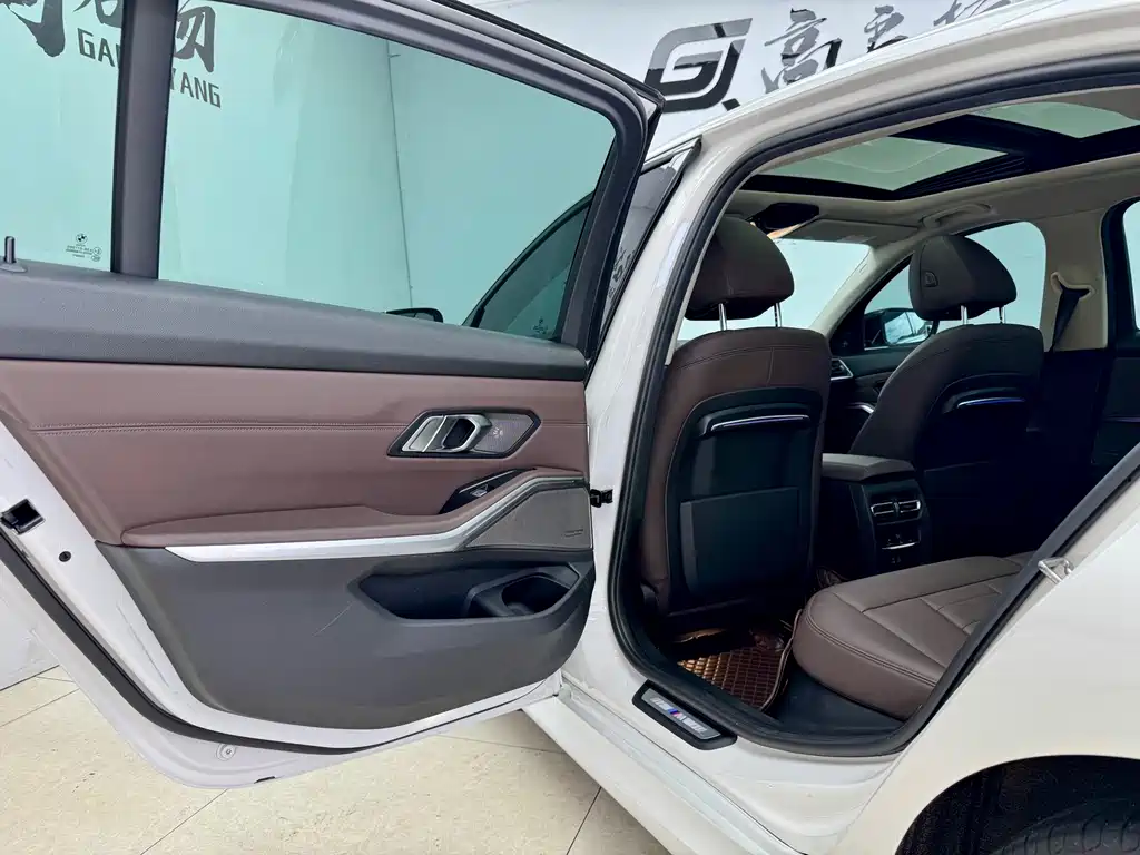 BMW 3 Series — миниатюра 11