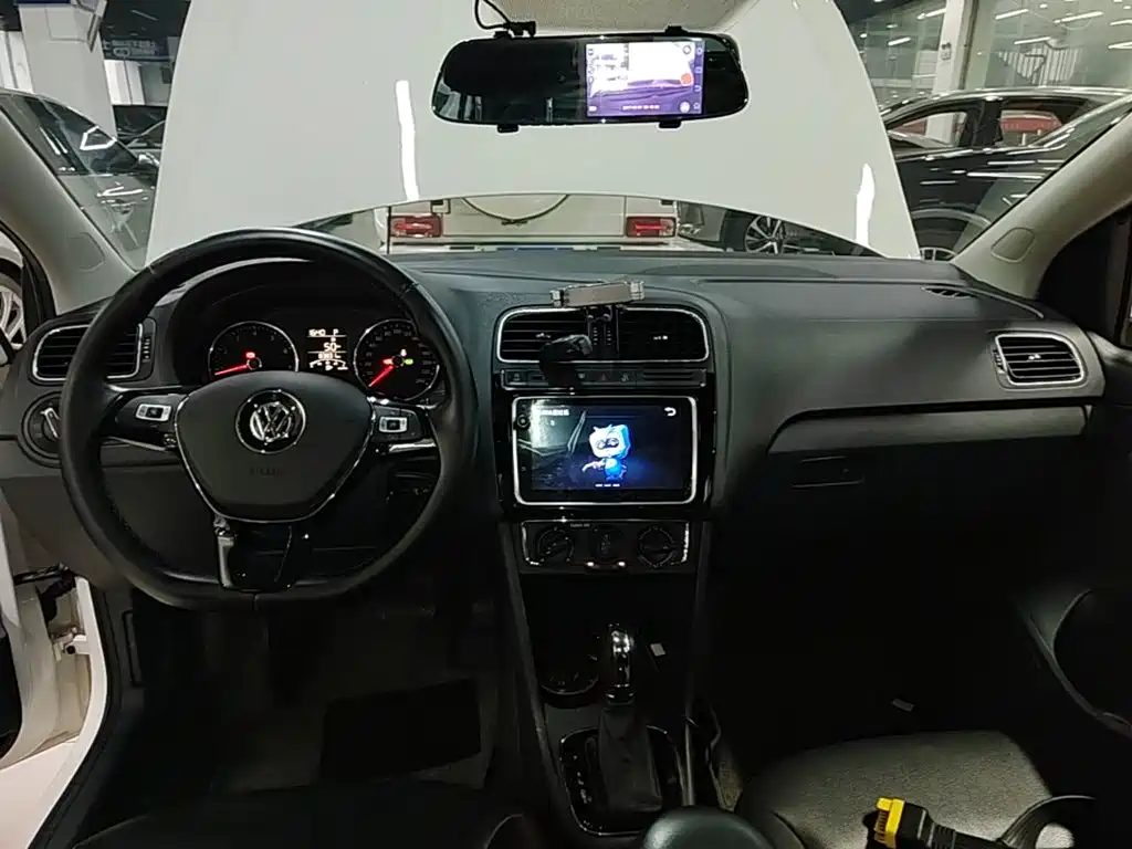 Volkswagen Polo — миниатюра 10
