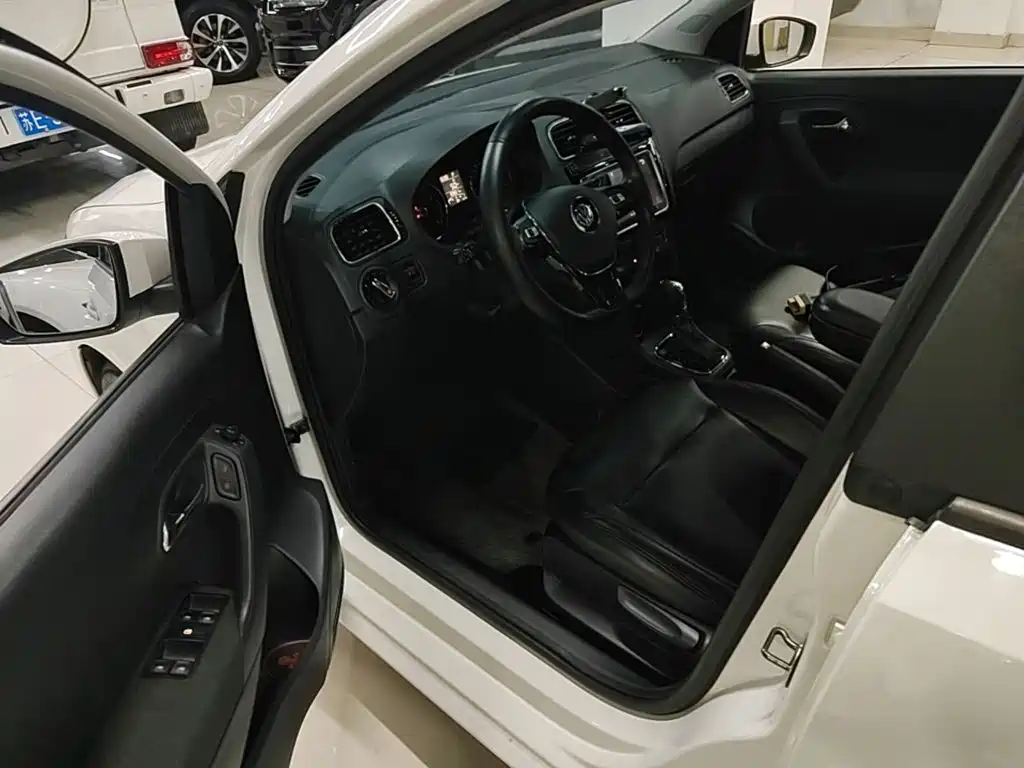 Volkswagen Polo — миниатюра 16
