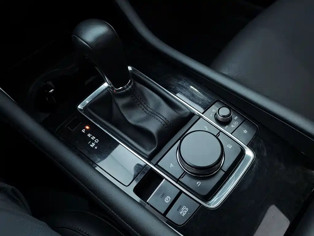 Mazda 3 Axela — миниатюра 16