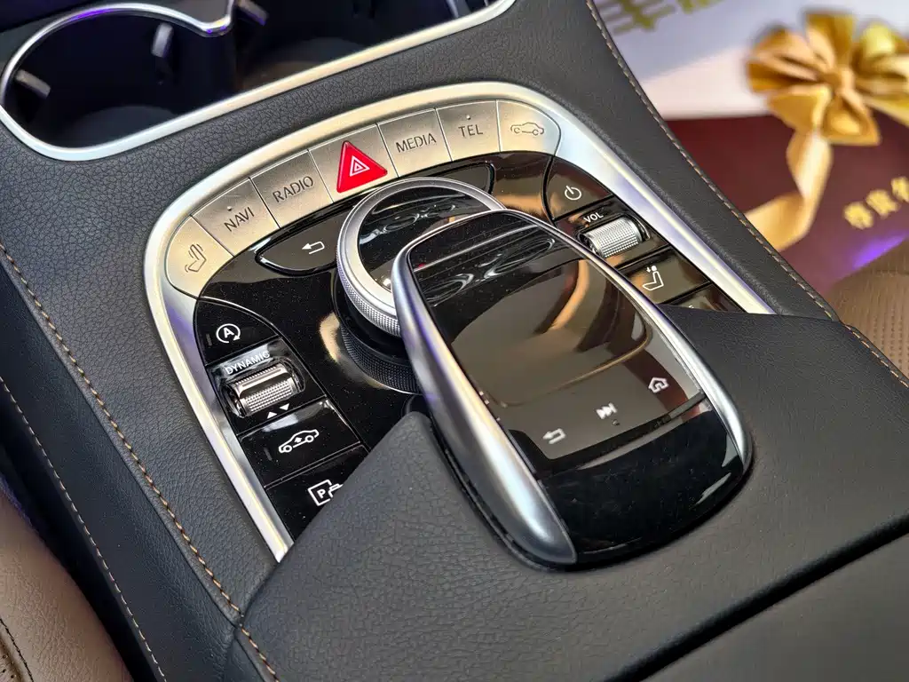 Mercedes-Benz S-Class — миниатюра 22