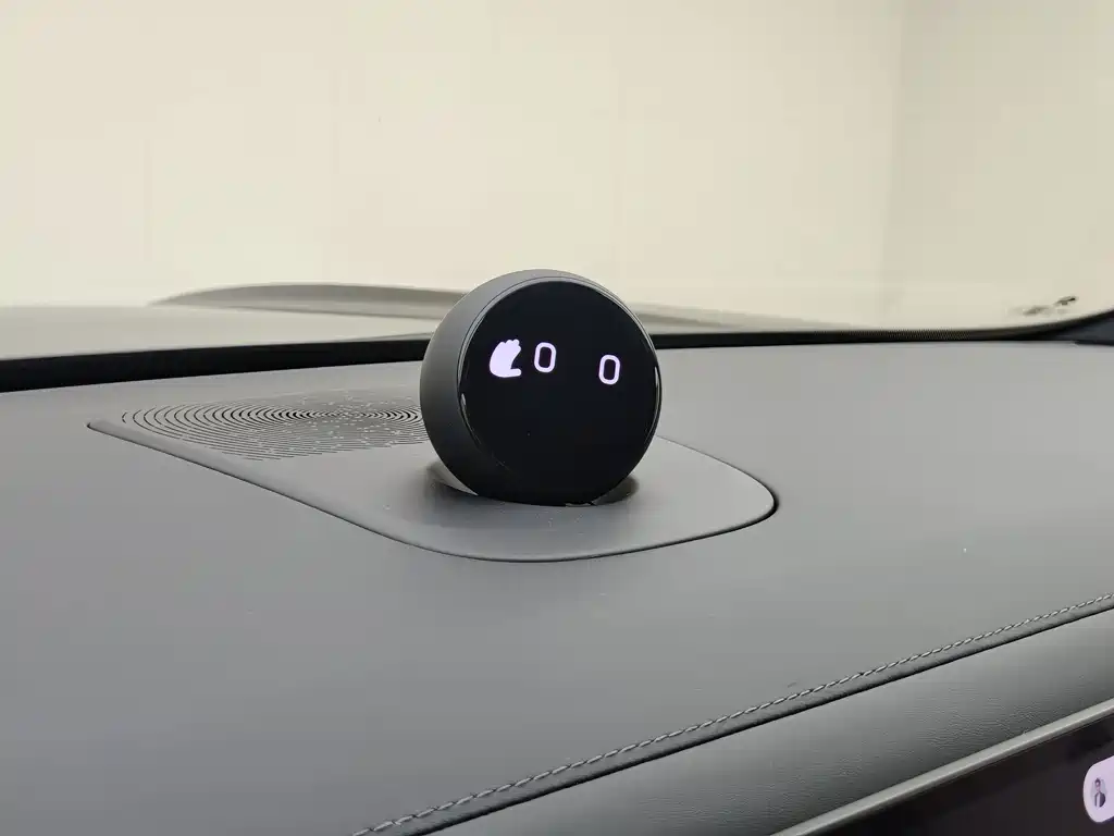 NIO ES8 — миниатюра 23