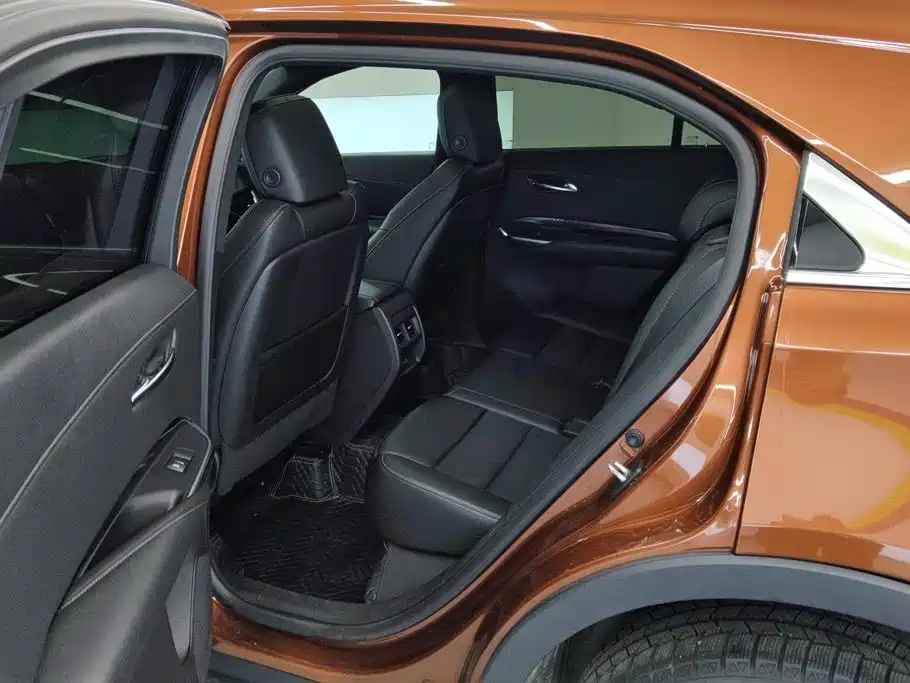 Cadillac XT4 — миниатюра 11