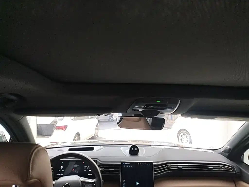 NIO ES6 — миниатюра 18