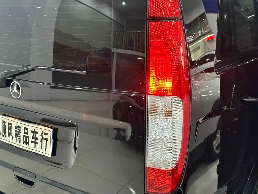 Mercedes-Benz Viano — миниатюра 15