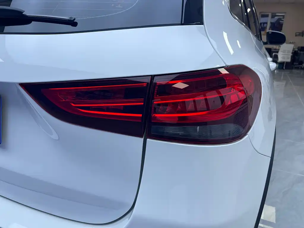 Mercedes-Benz GLA — миниатюра 17