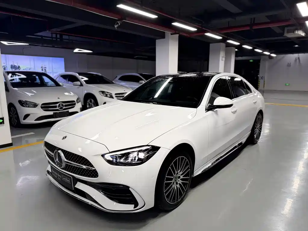 Mercedes-Benz C-Class 2024