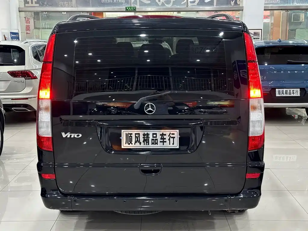Mercedes-Benz Viano — миниатюра 2