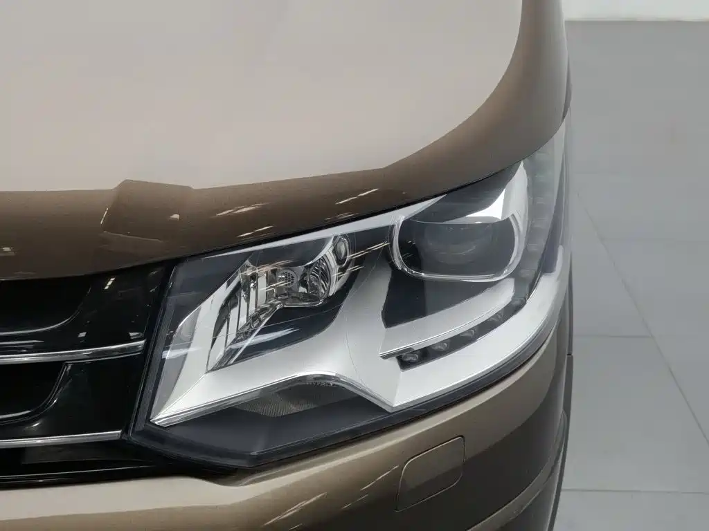 Volkswagen Multivan — миниатюра 7