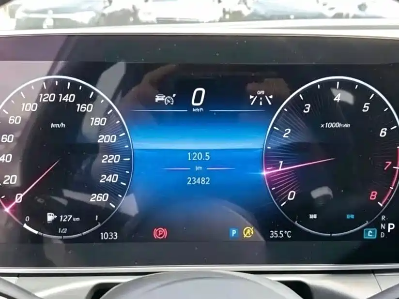 Mercedes-Benz C-Class — миниатюра 6