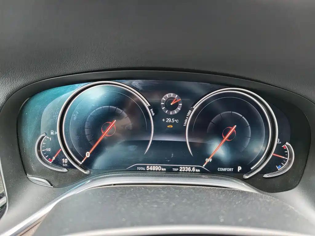 BMW 7 Series — миниатюра 4
