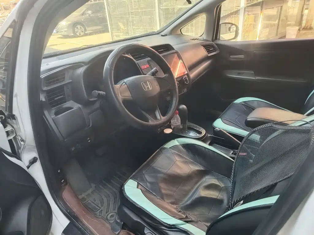 Honda Fit — миниатюра 4