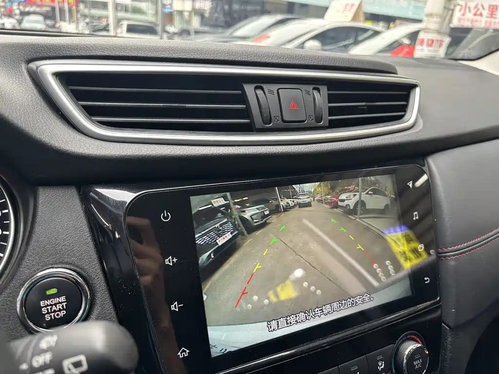 Nissan Qashqai — миниатюра 13