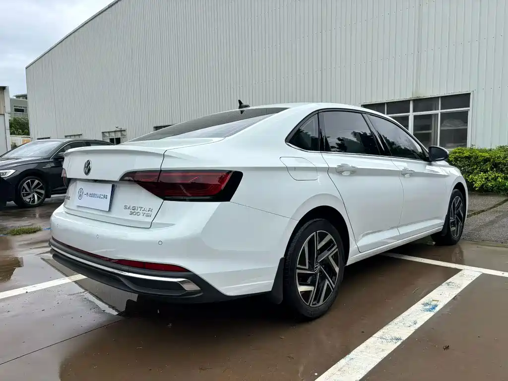 Volkswagen Sagitar — миниатюра 15