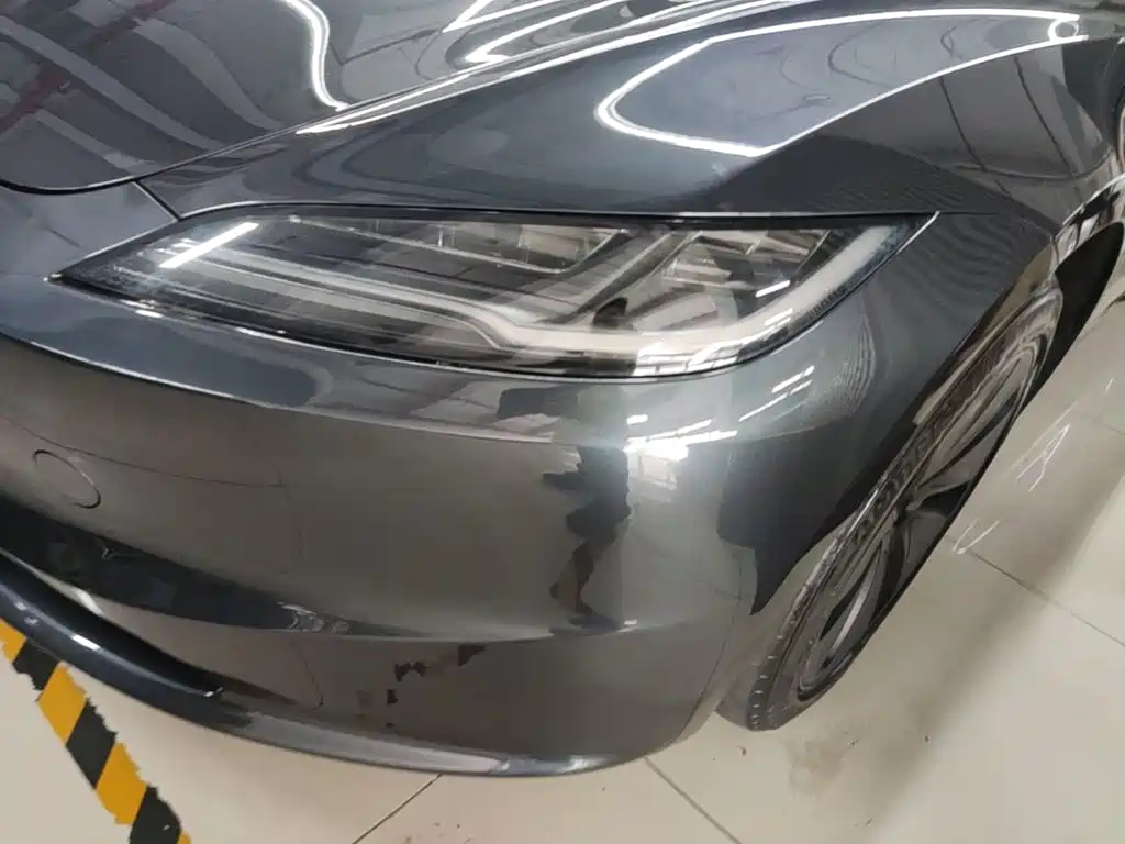 Tesla Model 3 — миниатюра 24