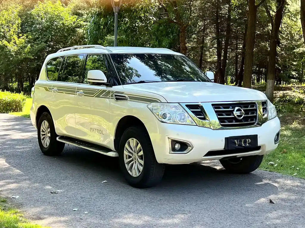 Nissan Patrol — миниатюра 3