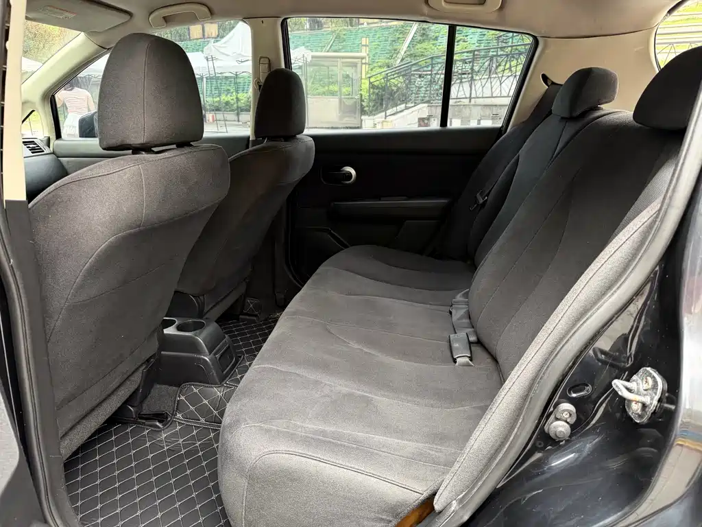 Nissan Tiida 2008 1.6L MT