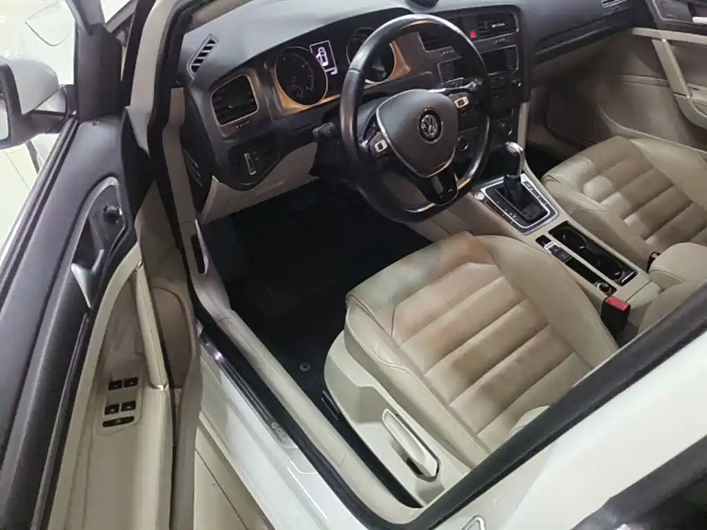 Volkswagen Golf — миниатюра 16