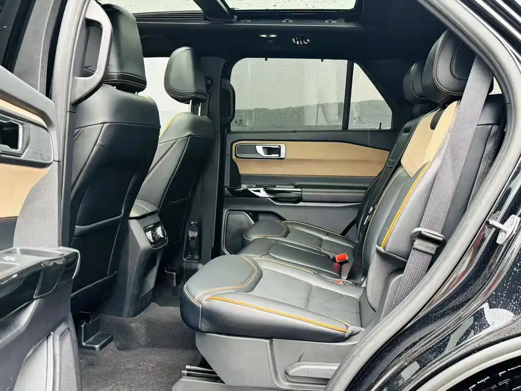 Ford Explorer — миниатюра 15