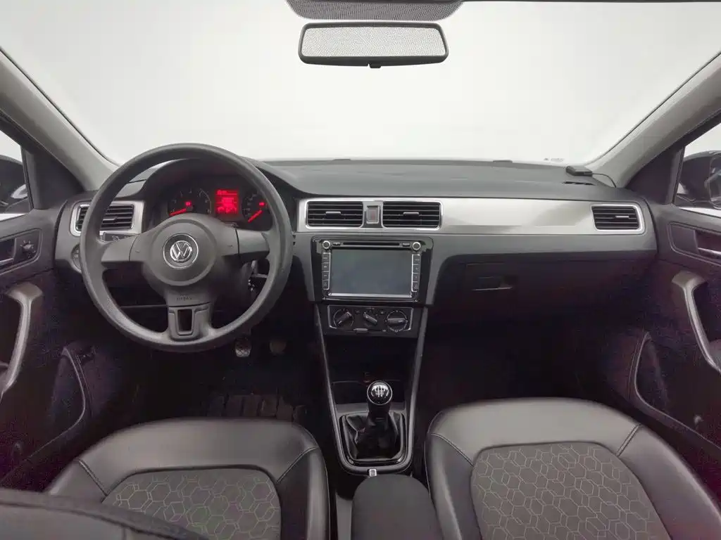Volkswagen Santana — миниатюра 5