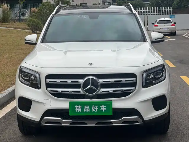 MERCEDES-BENZ  GLB 2021