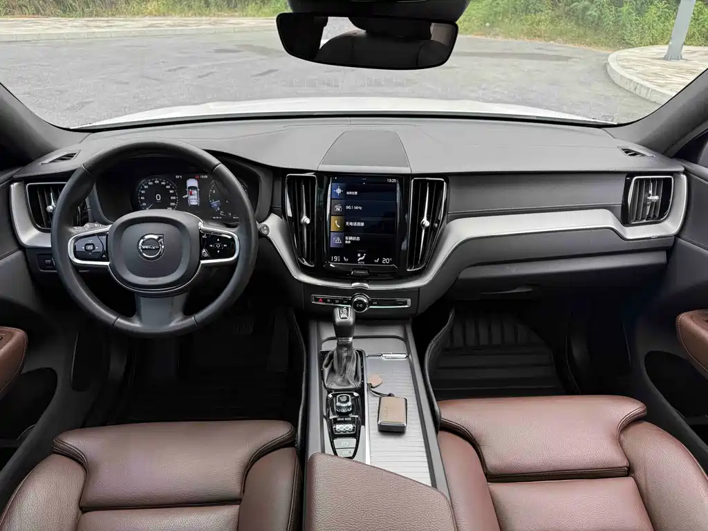 Volvo XC60 — миниатюра 5