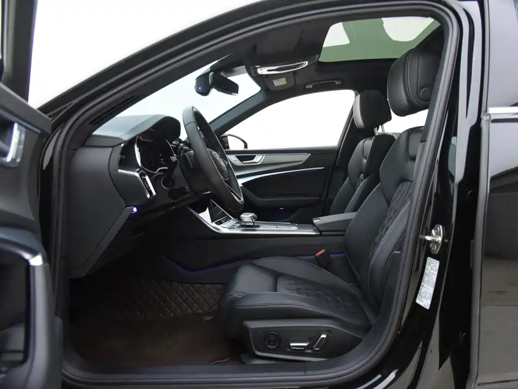 Audi A6L — миниатюра 7