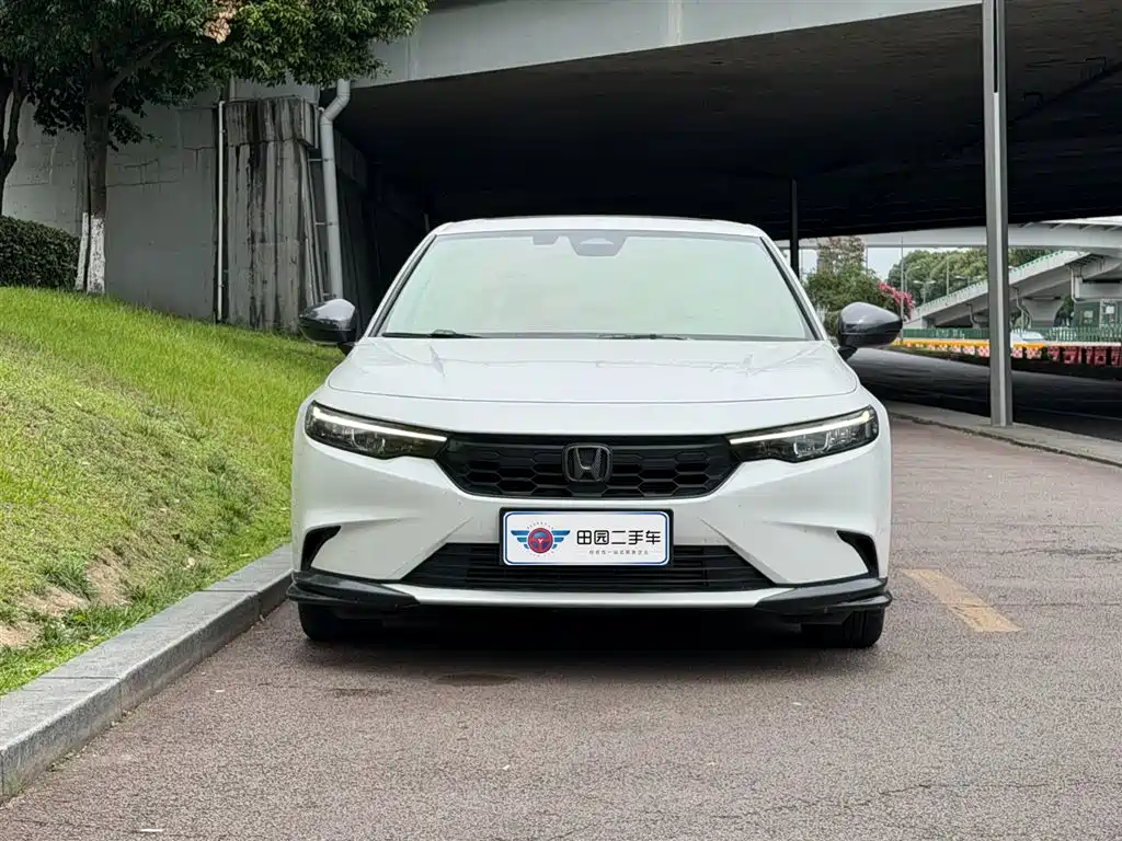 Honda Integra 2023 240TURBO CVT