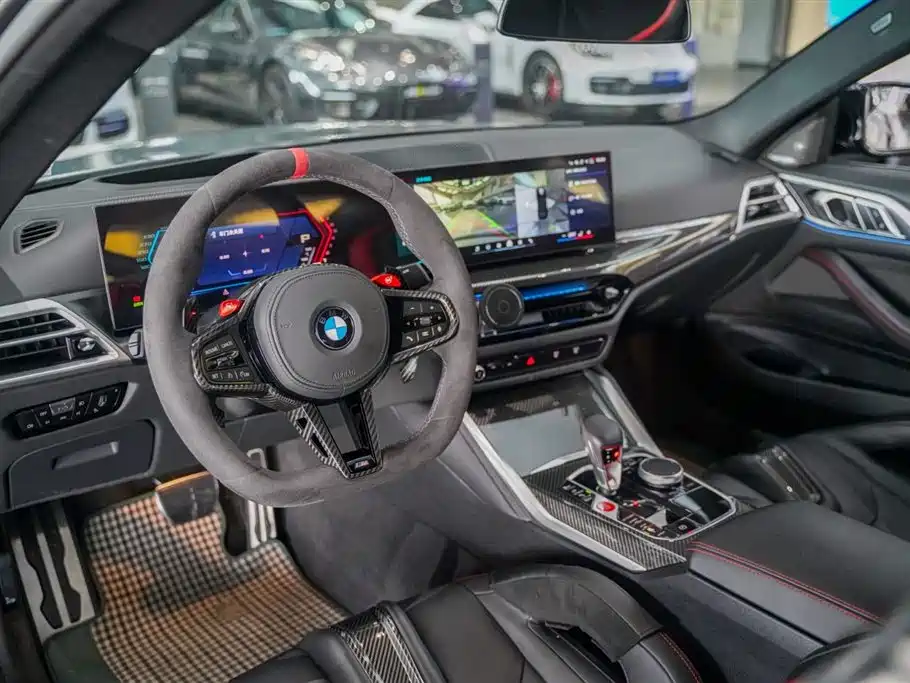 BMW M4 2025 M4