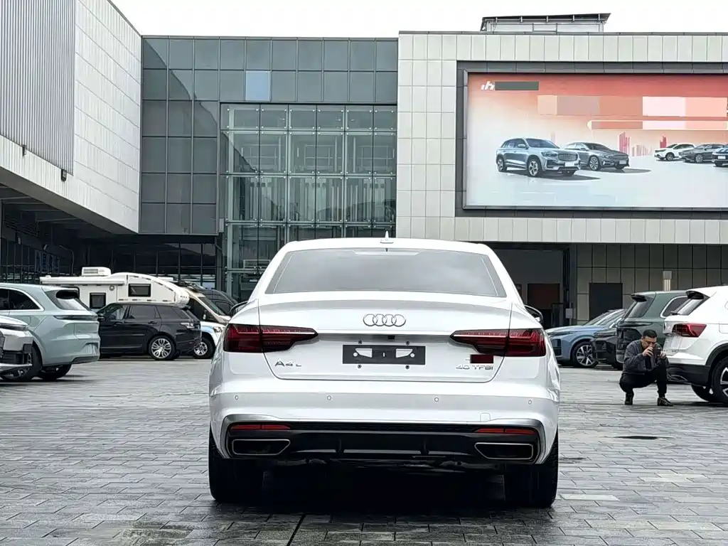 Audi A4L — миниатюра 8