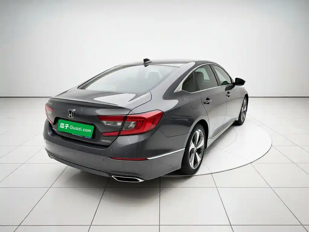 Honda Accord — миниатюра 6