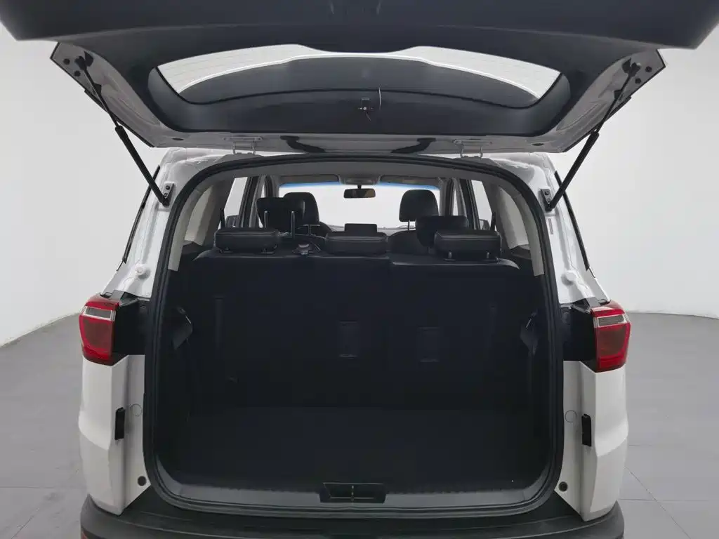 Wuling Hongguang S3 — миниатюра 16