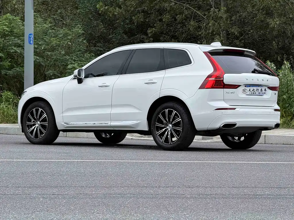 Volvo XC60 — миниатюра 15