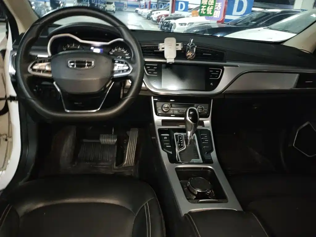 Geely Emgrand GL — миниатюра 5