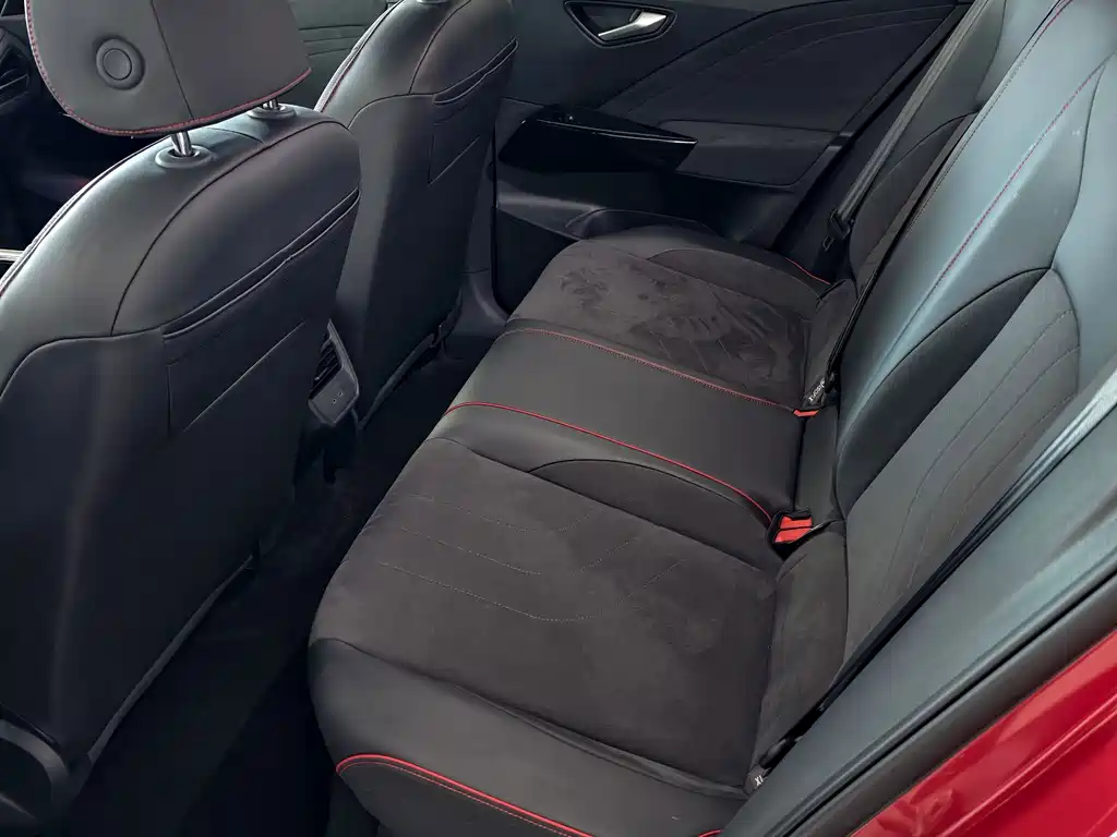 Volkswagen ID.3 — миниатюра 10