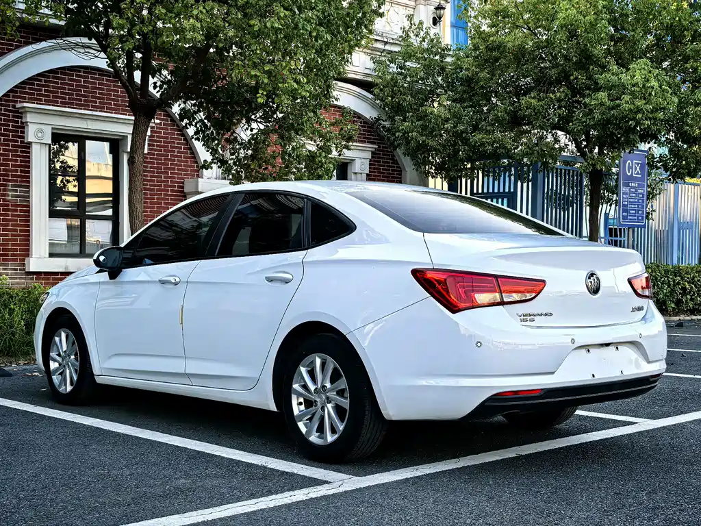 Buick Verano — миниатюра 7