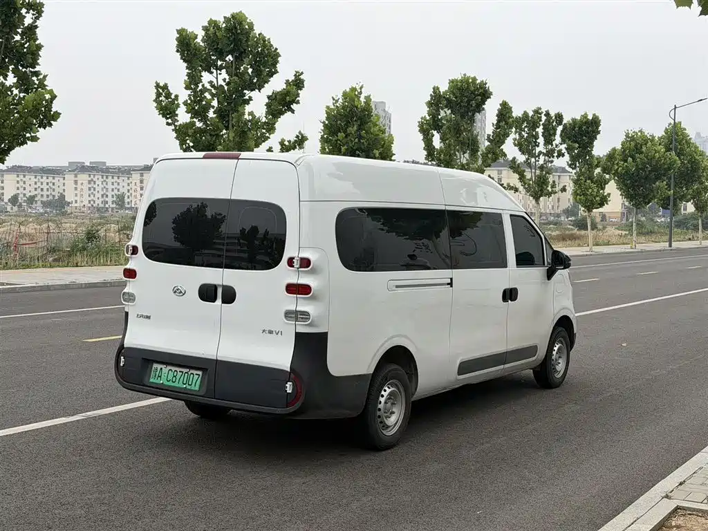 Maxus V1 2025 V1+ (62kWh)