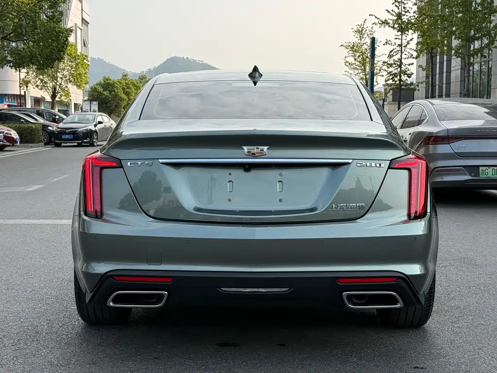 Cadillac CT5 — миниатюра 5