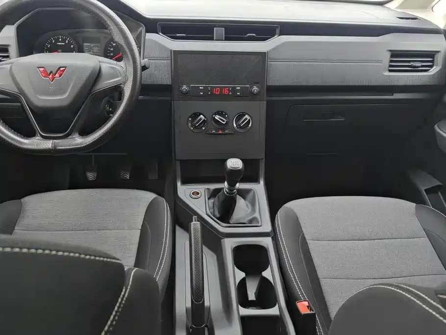 Wuling Hongguang PLUS — миниатюра 16