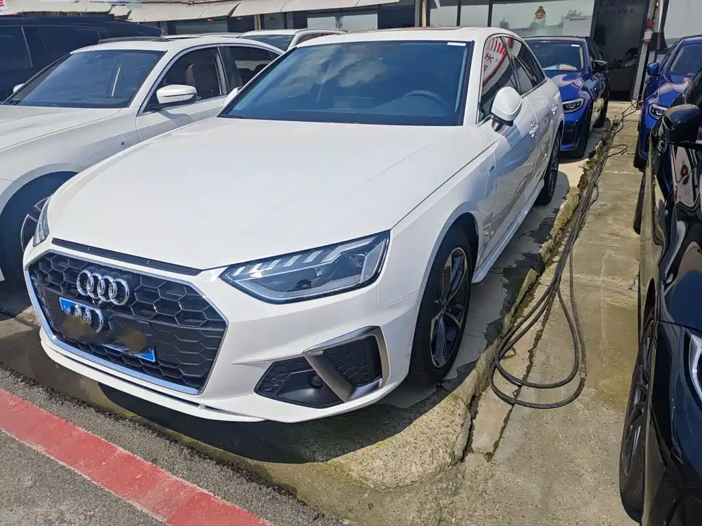 Audi A4L 2023