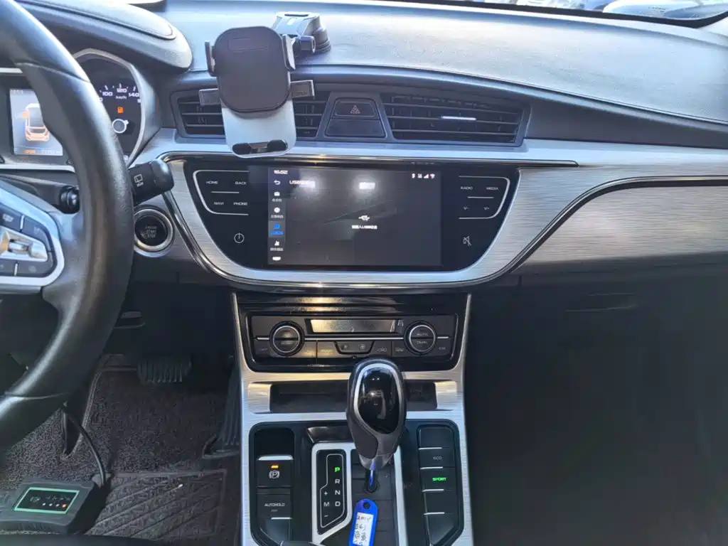 Geely Emgrand GS — миниатюра 13
