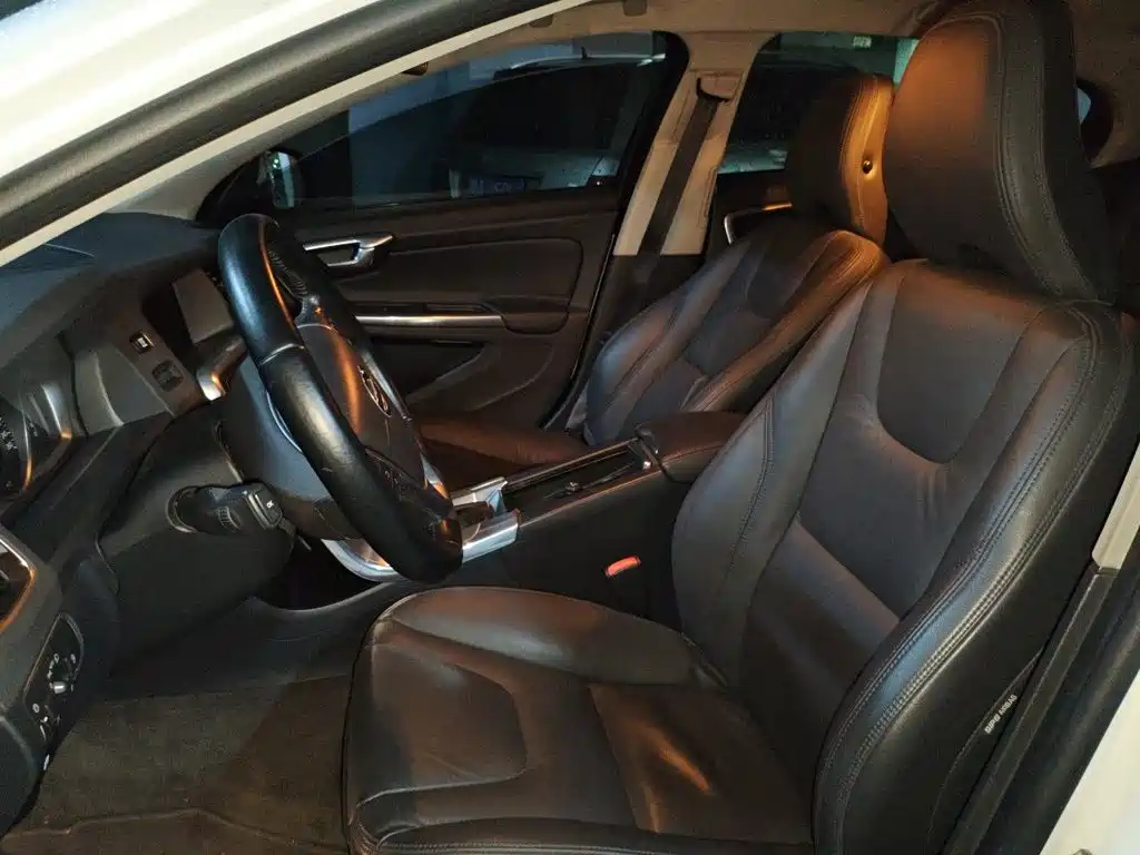 Volvo S60 — миниатюра 17
