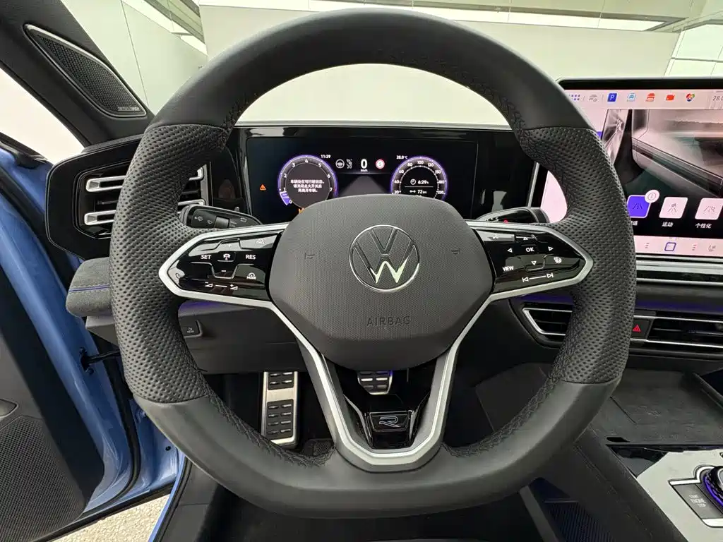 Volkswagen Tiguan L — миниатюра 13