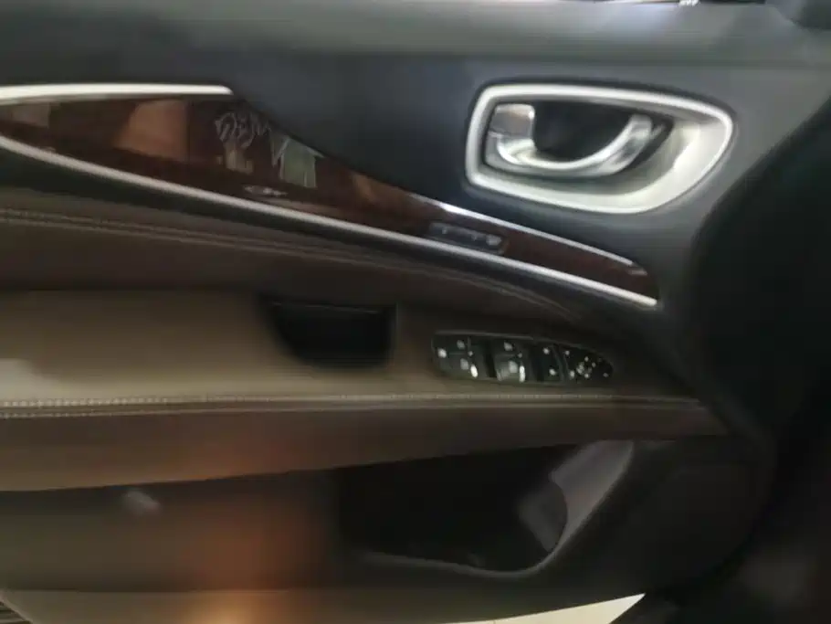 Infiniti QX60 (Import) — миниатюра 7