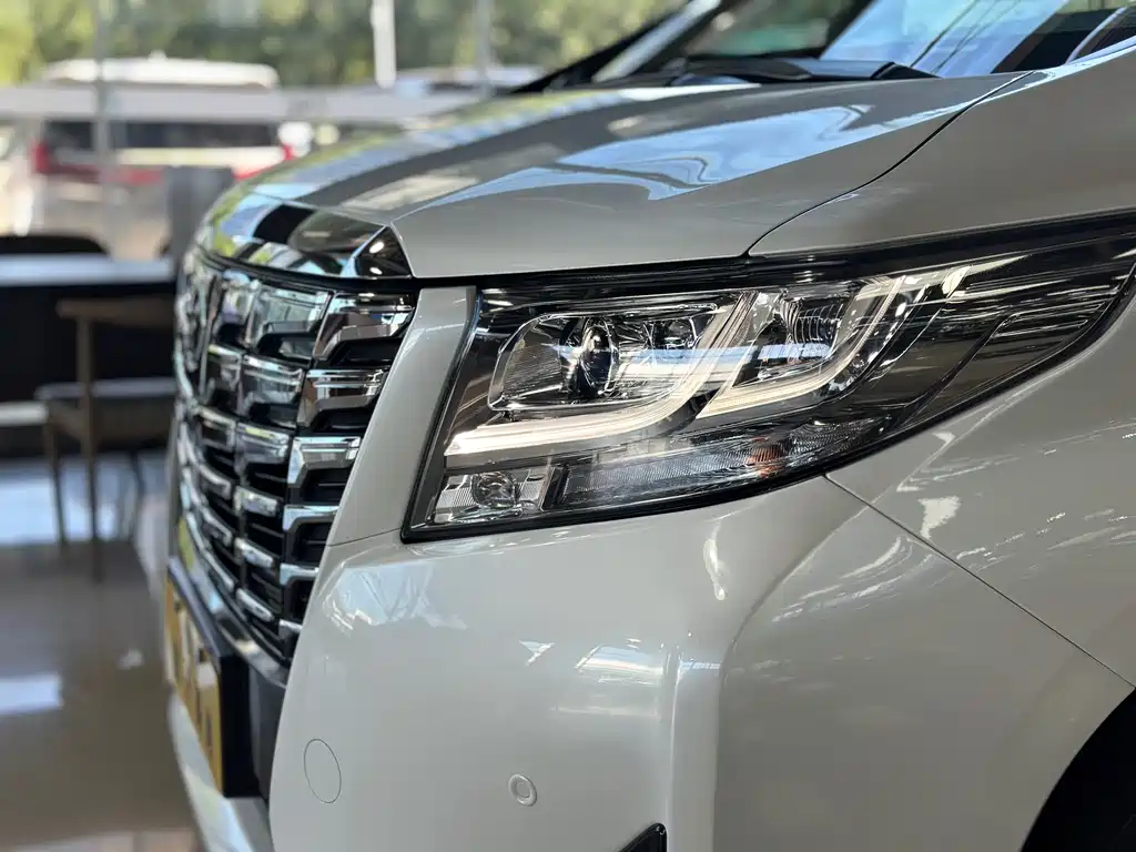 Toyota Alphard 2015 3.5L Luxury