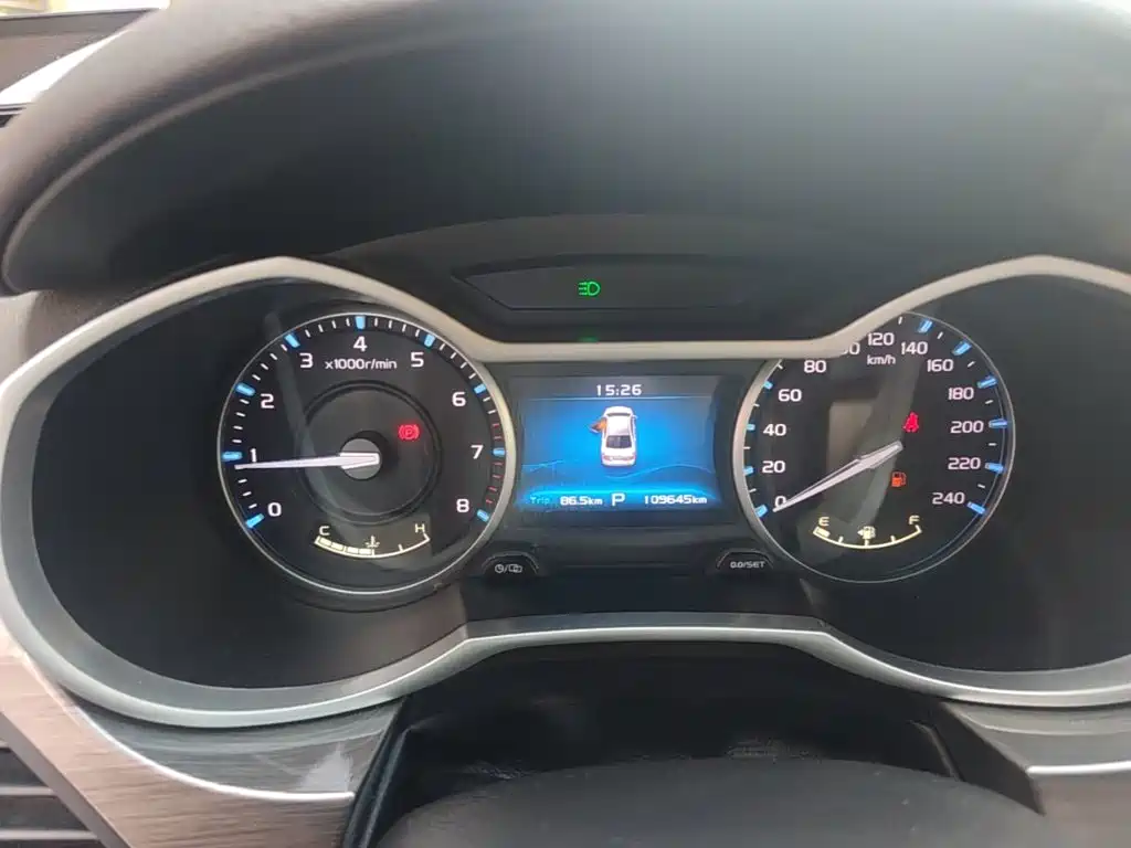 Geely Emgrand — миниатюра 12