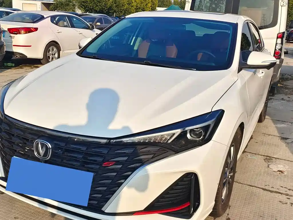 Changan Eado — миниатюра 2